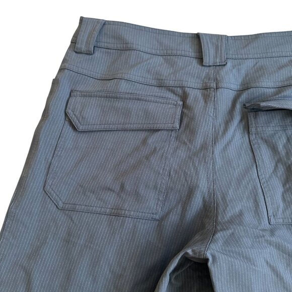 LULULEMON Men's Gray Pinstriped Shorts Size 33 - Picture 2 of 8